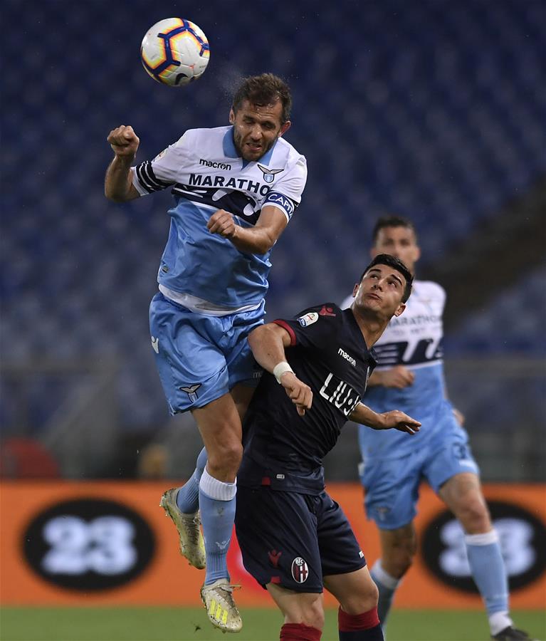 赛场上的胜 赛场上的胜