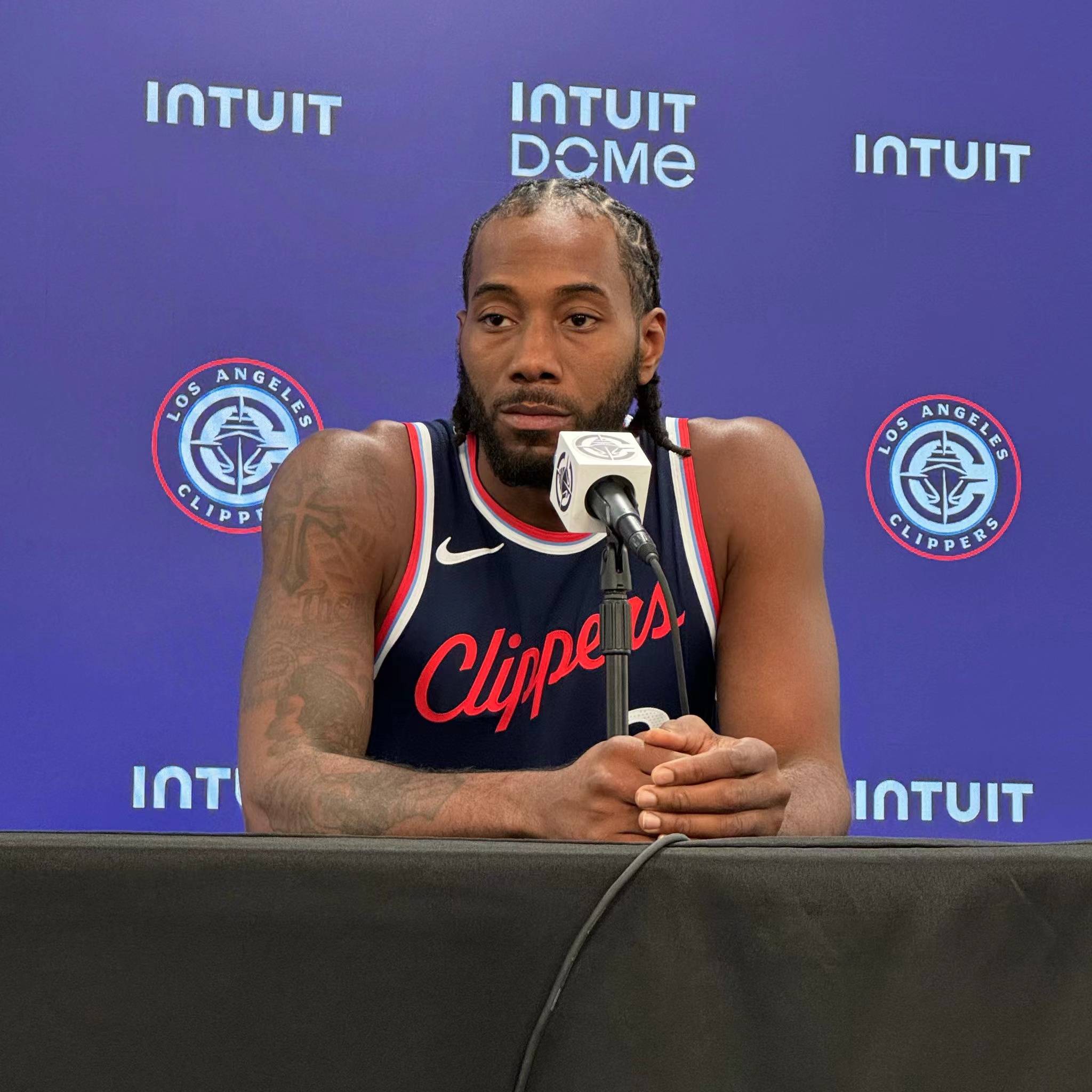 围绕武器平 围绕武器平